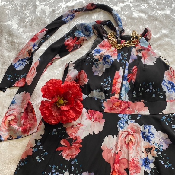 Night Way Collections Dresses & Skirts - Halter Style Floral Maxi Dress